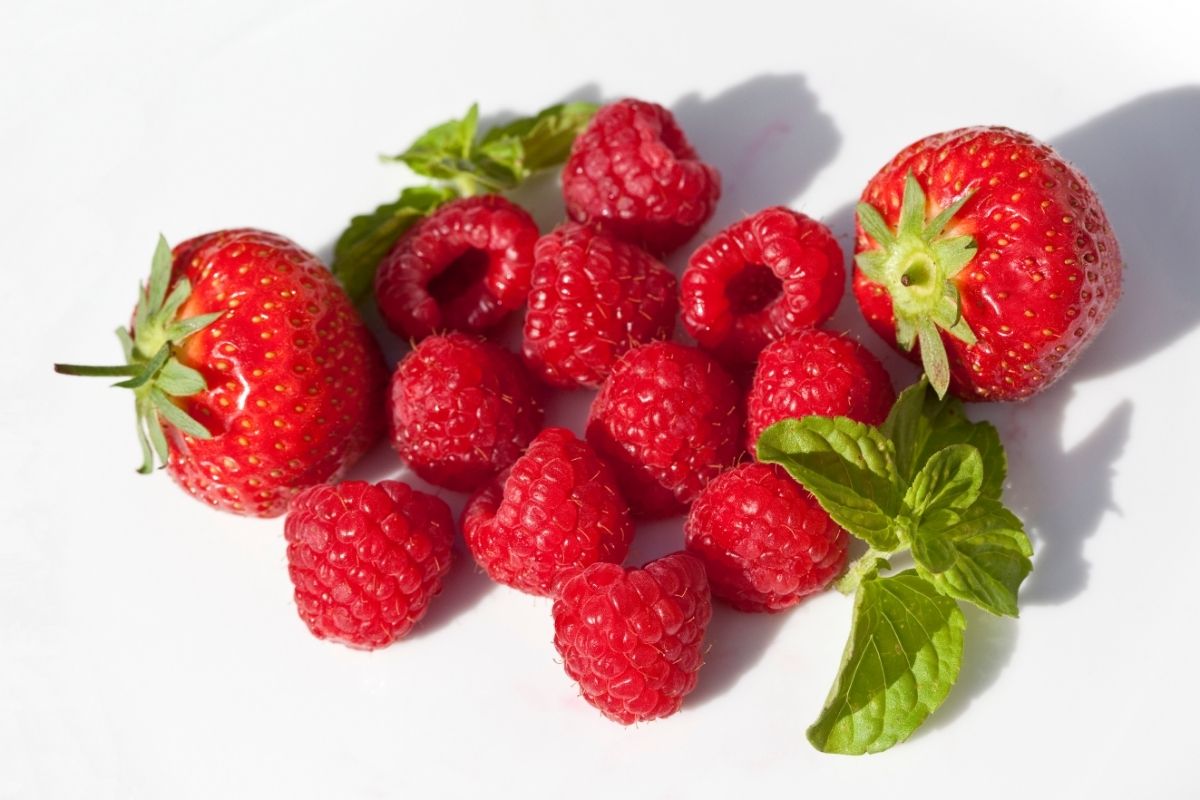 Strawberry and raspberry fruits